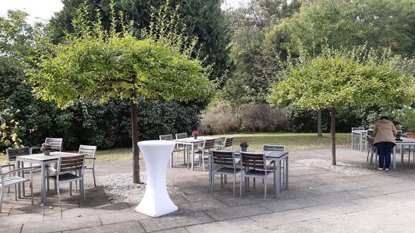 Kaffee & Kuchen im Schlossambiente