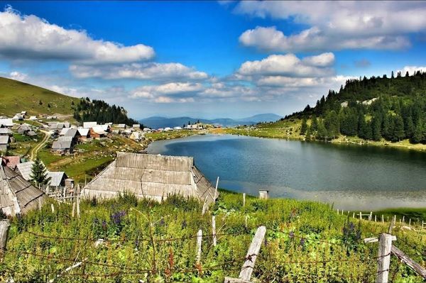 Kristallklares Bergsee