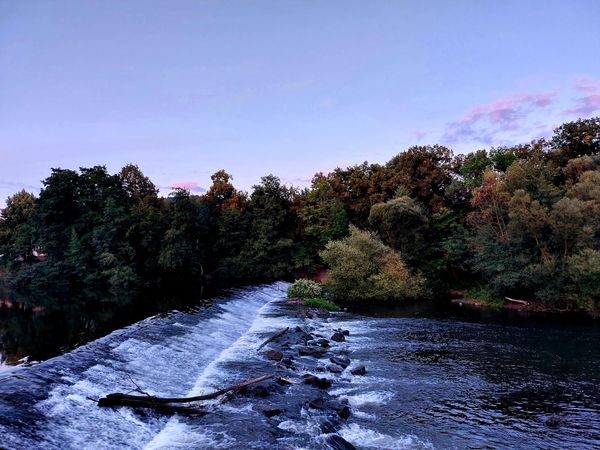 Leckere Drinks mit Blick auf die Lahn