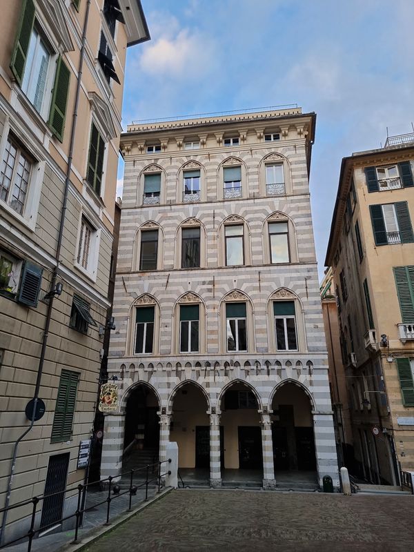 Ruhige Auszeit auf der Piazza San Matteo