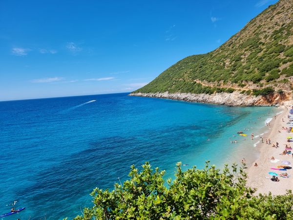 Abgeschiedener Strand mit Natur pur