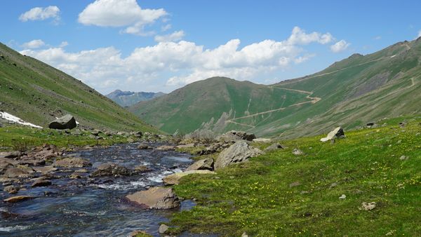 Idyllische Auszeit am Bergsee