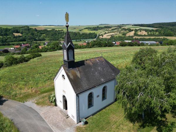 Auf dem Sonnenuhrenweg