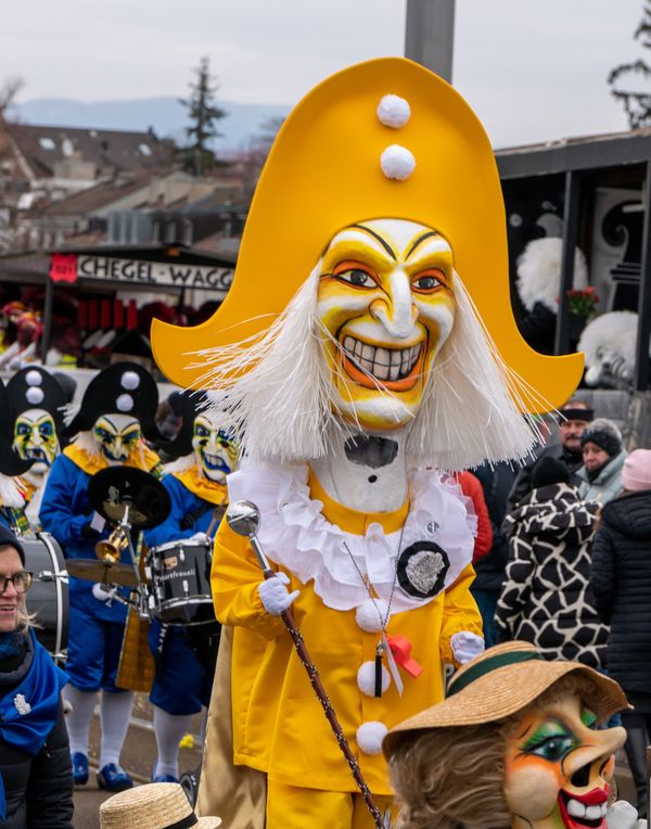 Farbenfrohes Spektakel in Basels Straßen