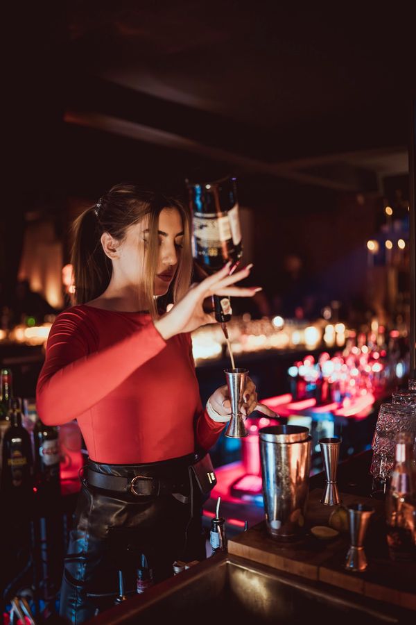 Einzigartige Cocktails & DJ-Partys in Sofia