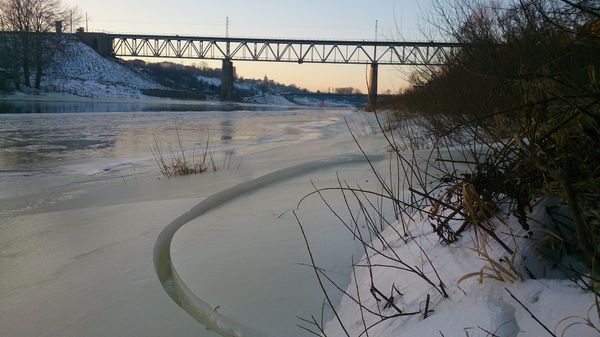 Romantische Spaziergänge am Flussufer