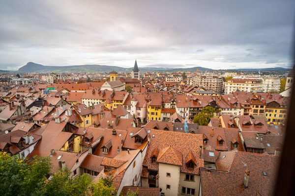 Erkunde das historische Schloss von Annecy