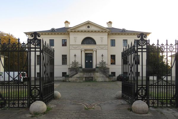 Zeitgenössische Kunst in historischem Ambiente