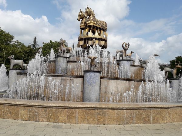 Goldene Geschichte im Herzen Kutaisis