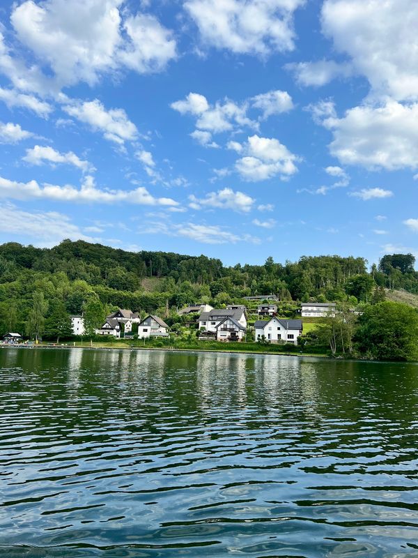 Badespaß im idyllischen Naturfreibad
