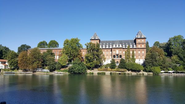 Grüne Lunge der Stadt am Fluss