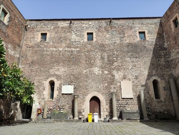 Mittelalterliche Festung mit reicher Geschichte