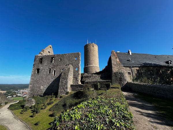 Mittelalterliche Burg mit atemberaubender Aussicht