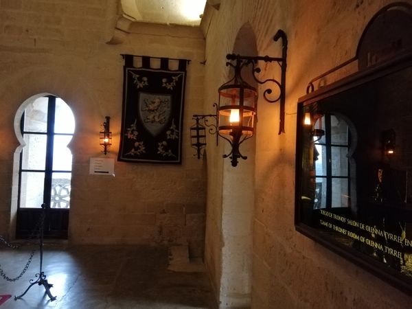 Mittelalterliches Schloss erkunden