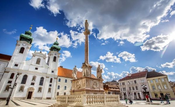 Neobarockes Meisterwerk: Das Rathaus von Gyor