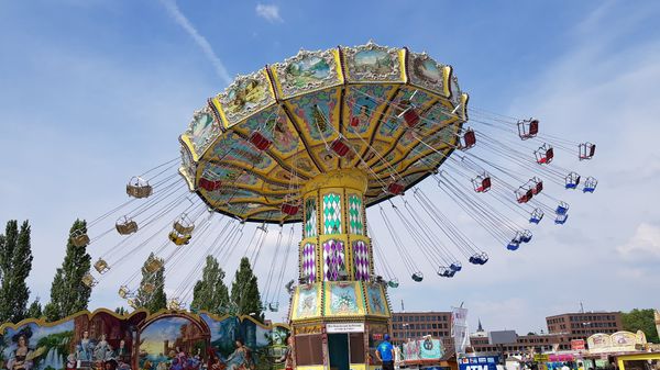 Tradition trifft Volksfest