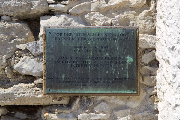 Erlebe Kunst und Kultur in der Ehemaligen Synagoge