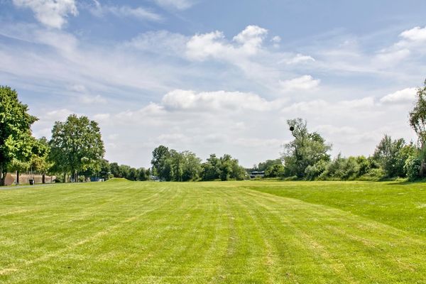 Picknick im historischen Park