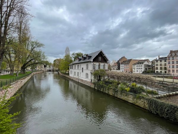 Historische Wehranlage mit Panoramablick