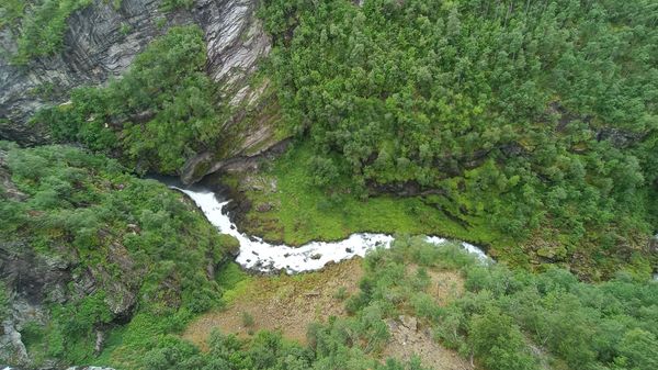 Spektakulärer Aussichtspunkt am Fjord