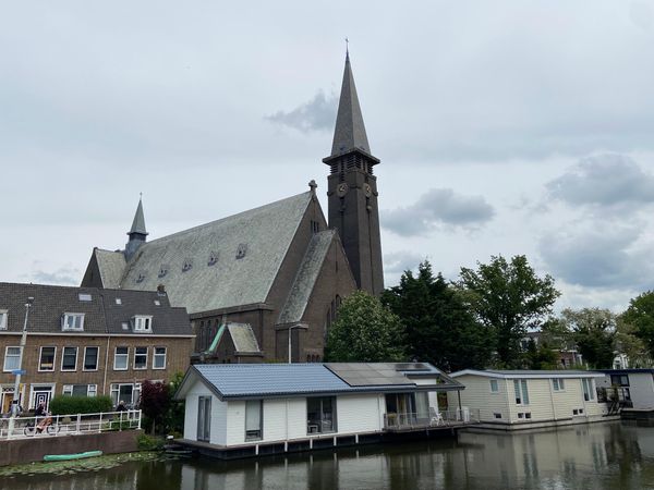 Charmantes Hafen-Restaurant