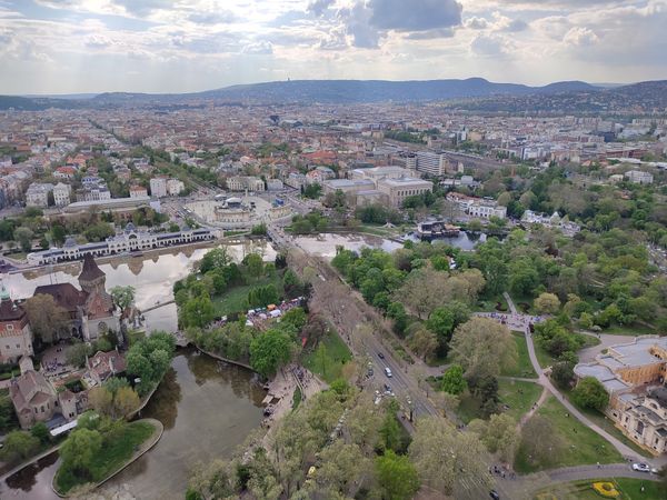 Unglaubliche Aussichten über Budapest aus einem Heißluftballon