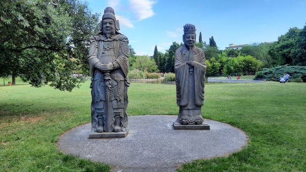 Spiel & Spaß im weitläufigen Park