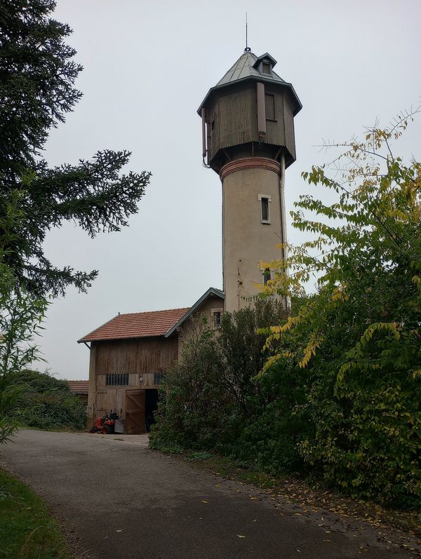 Bestaune die astronomische Uhr