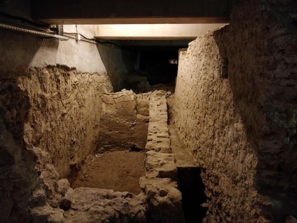 Unterirdische Geheimnisse von Nizza