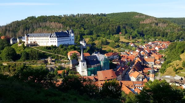 Historisches Fachwerkhaus mit regionalen Spezialitäten