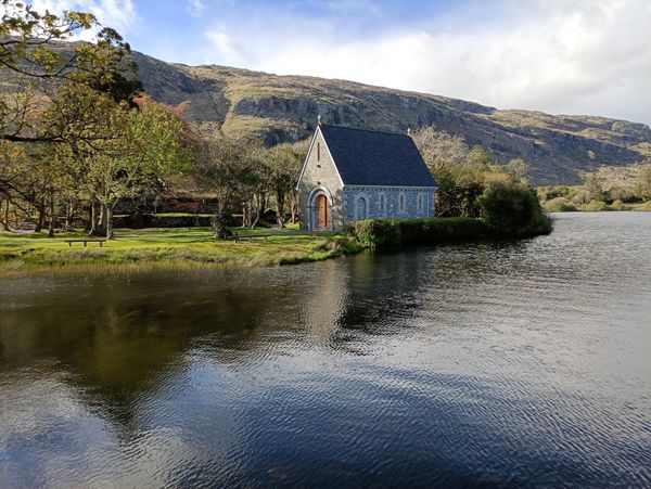 Idyllische Ruhe im antiken Kloster