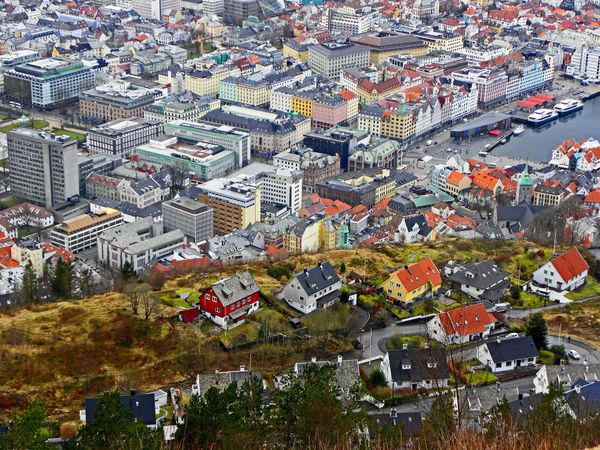 Sport und Spaß hoch über Bergen