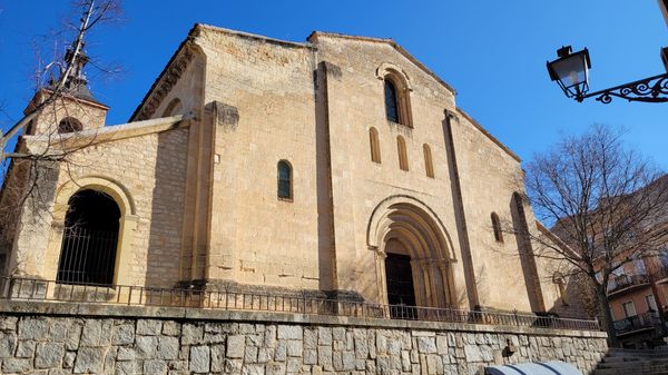 Romanische Kirchenkunst erleben