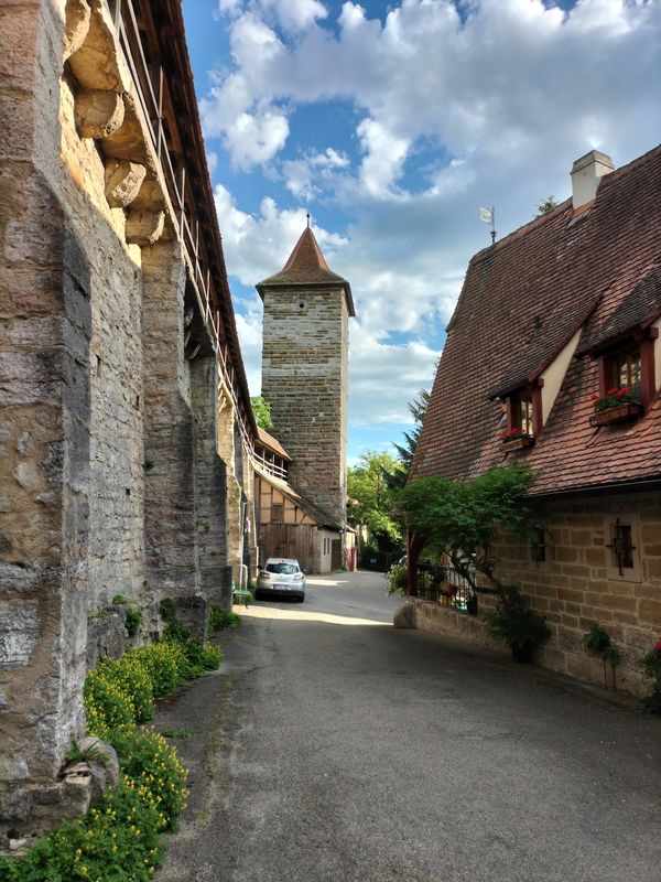 Historischer Spaziergang auf der Mauer