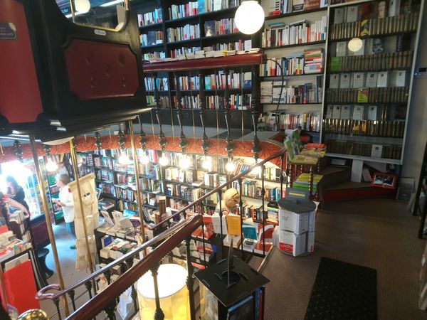 Schätze im Bookstore Biarritz finden