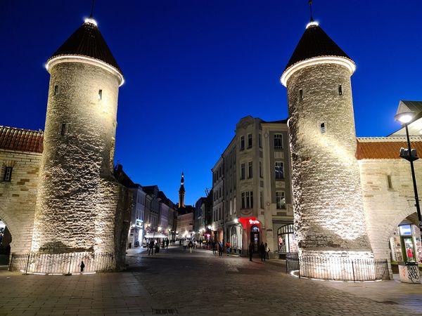 Mittelalterliches Tor zum Herzen Tallinns