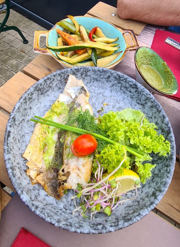Spanische Tapas zwischen Marktplatz und Burgruine