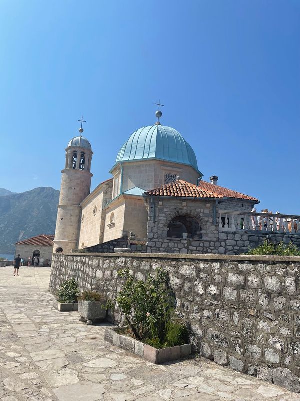 Einzigartige Inselkirche entdecken