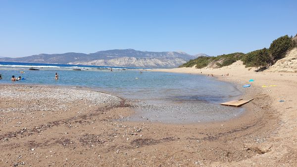 Ruhiger Strandtag mit der Familie