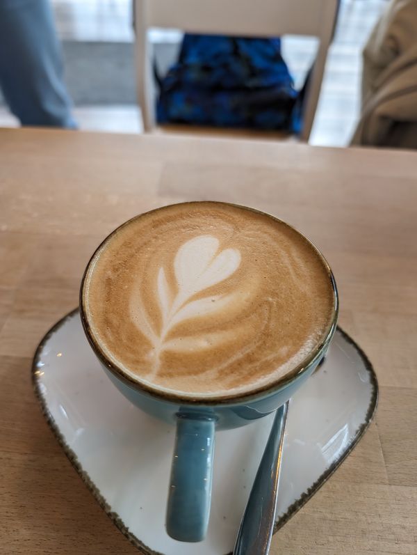 Genieße Kaffee in gemütlicher Atmosphäre