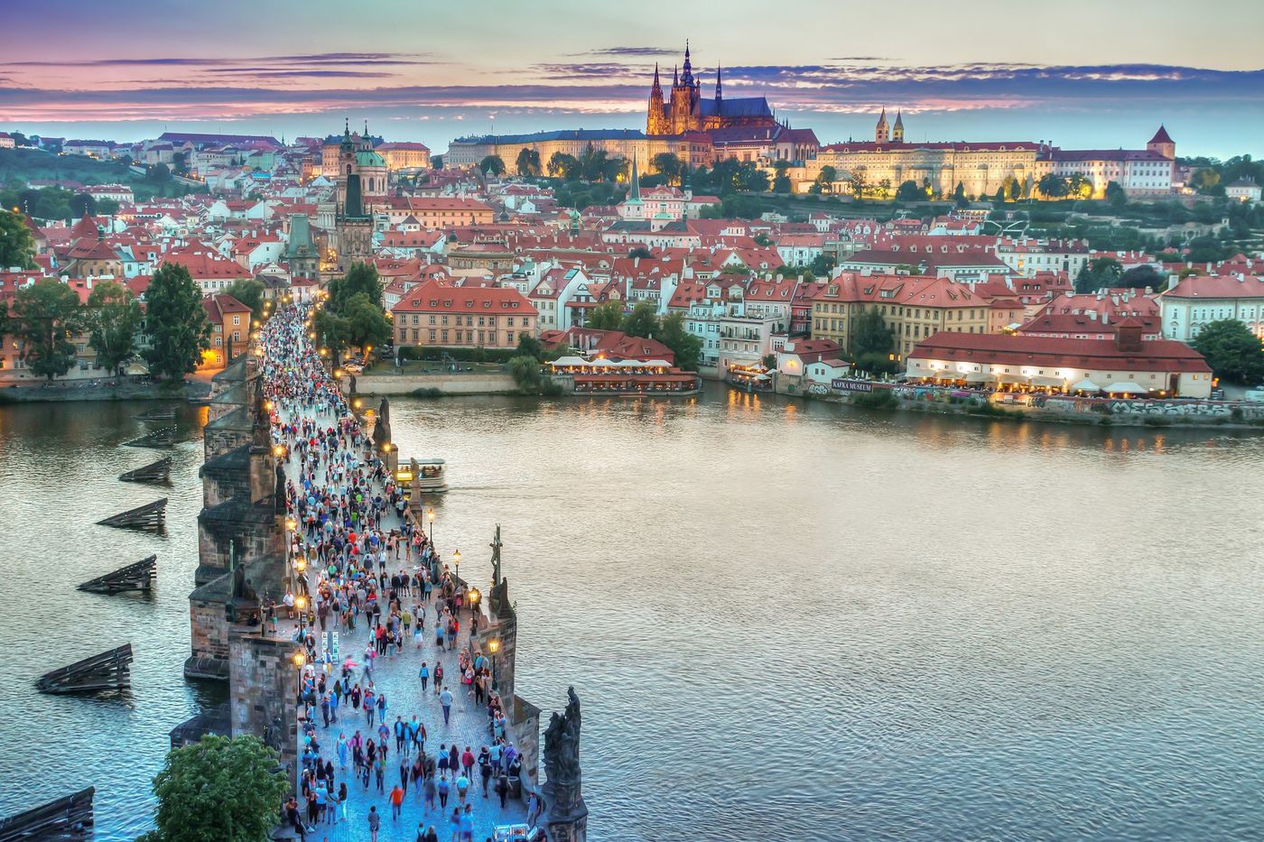 Прага: Градът на хилядите кули