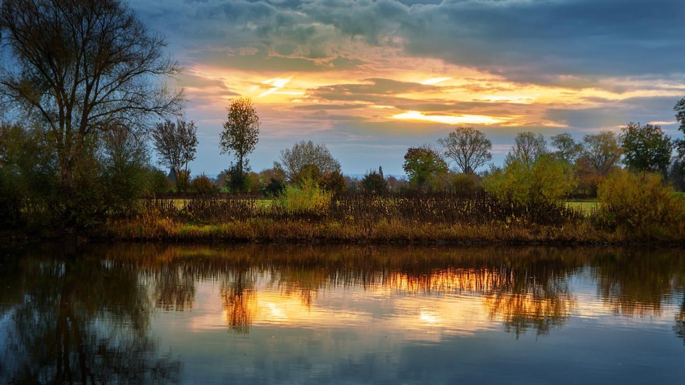 Hier mündet
die Elbe in die Nordsee.