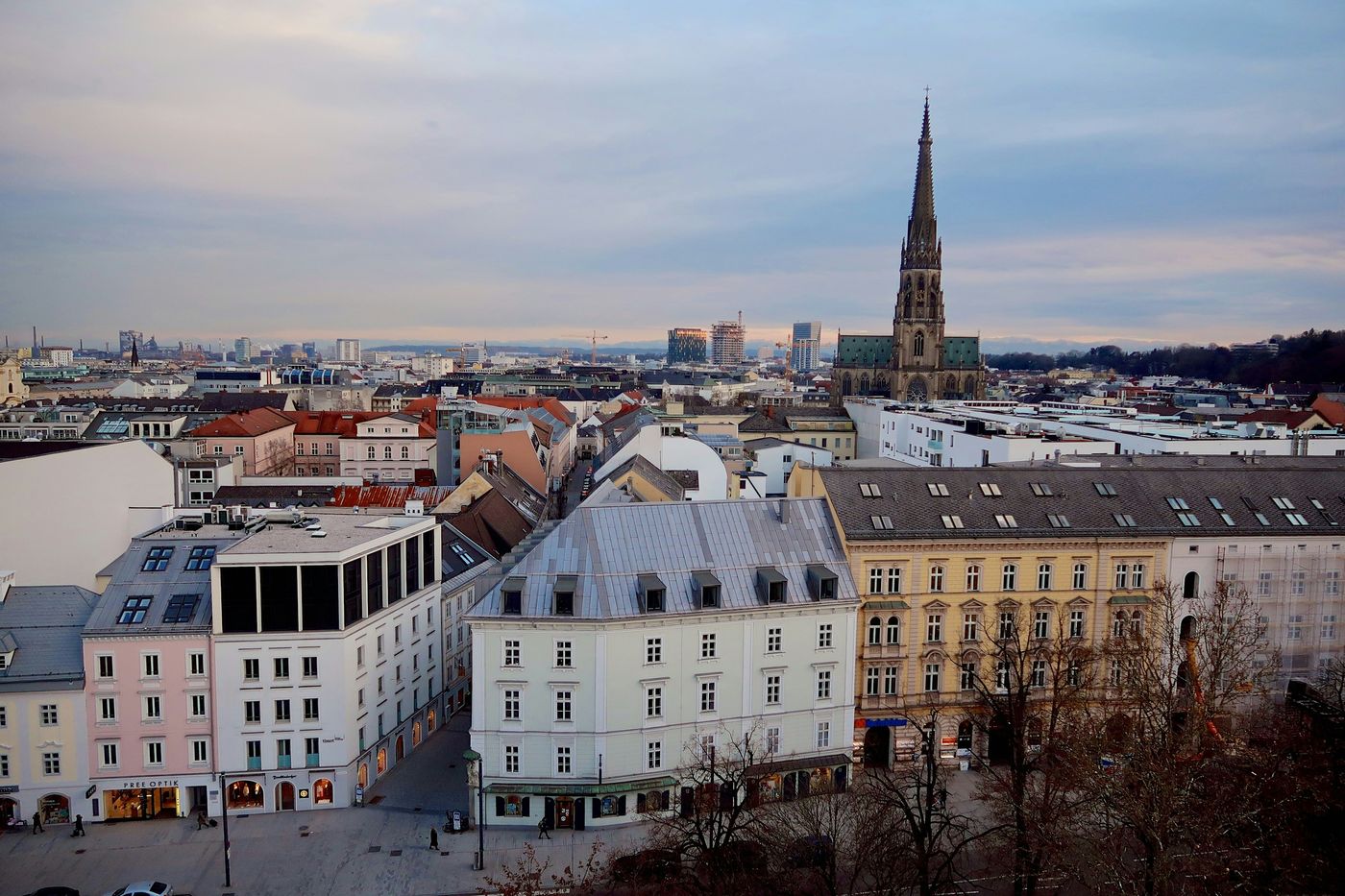 Linz: Wo Kultur auf Donauzauber trifft