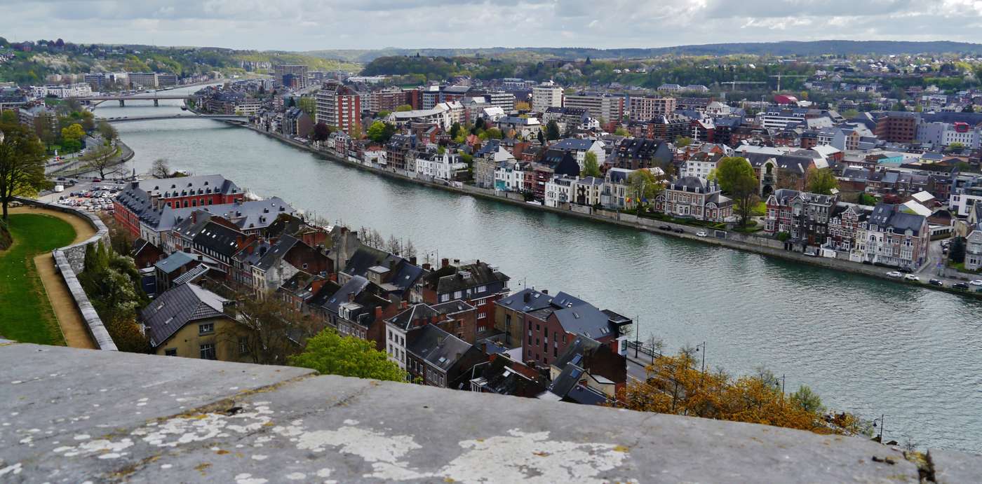 Temukan bagian Namur Anda.