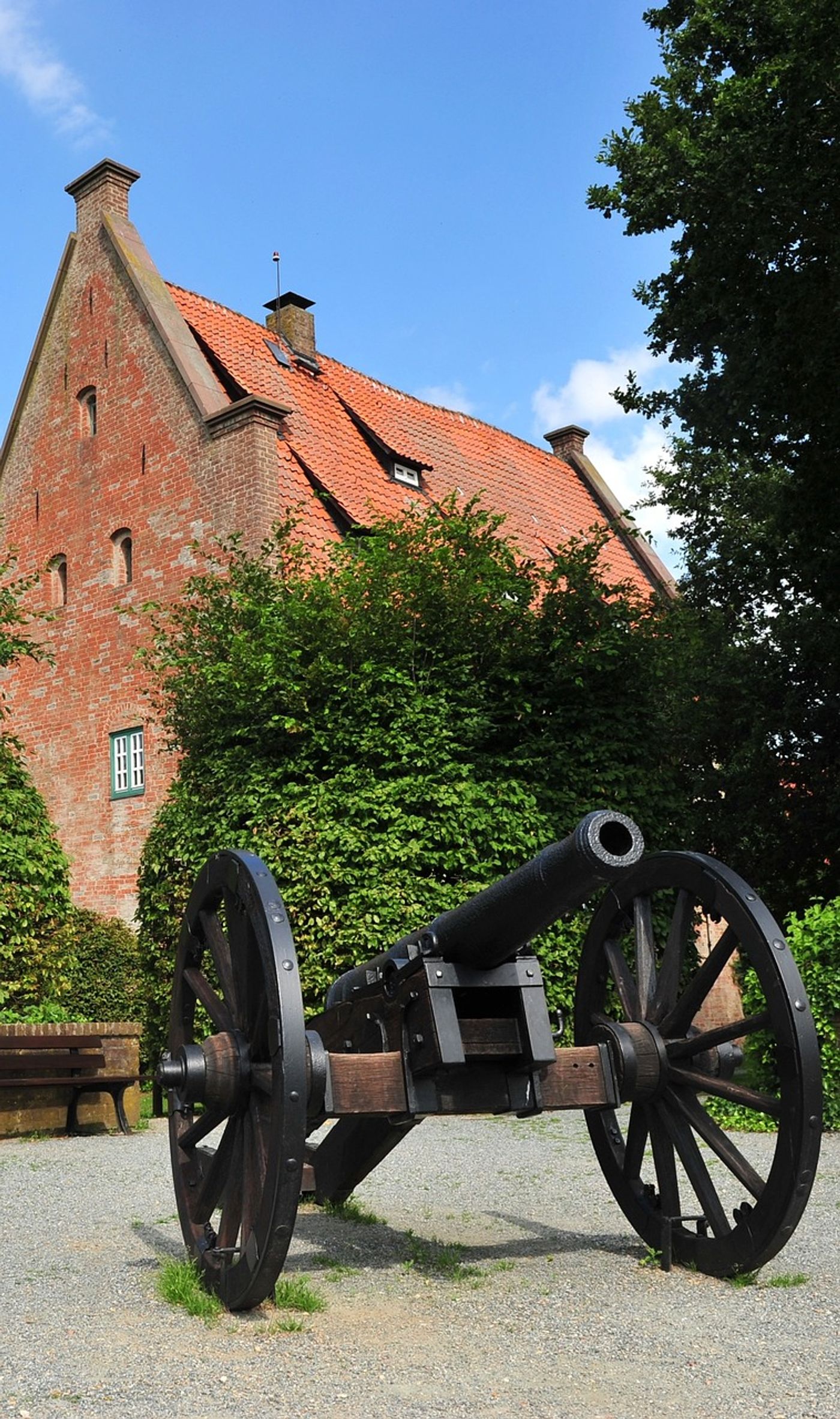 Entdecke
die waldreichen Moor- und Seenlandschaft.