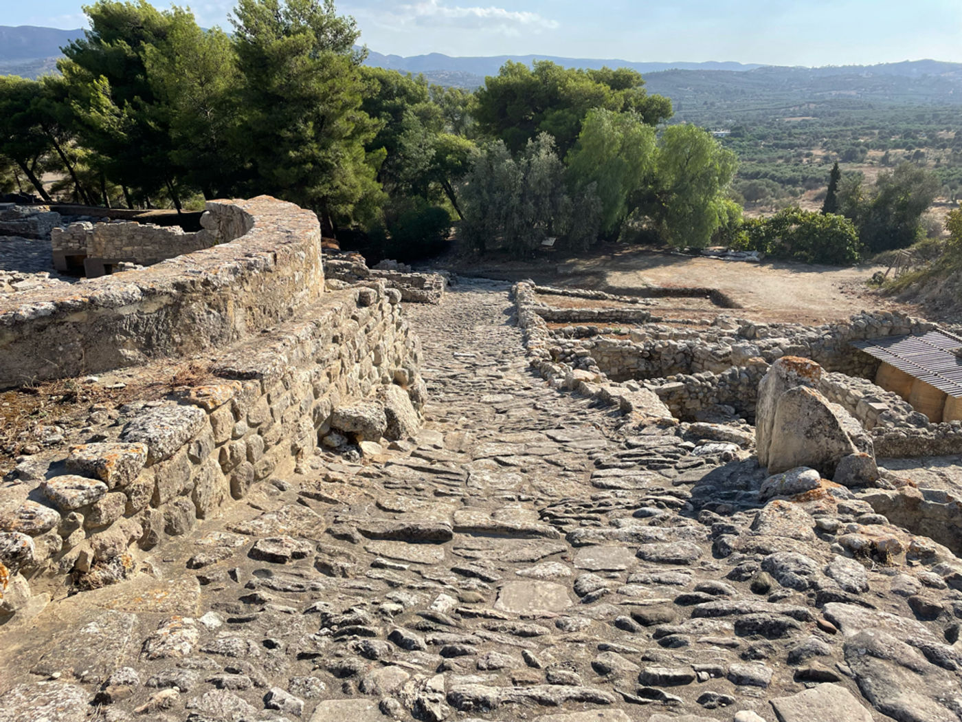 Phaistos - the destroyed Minoan city