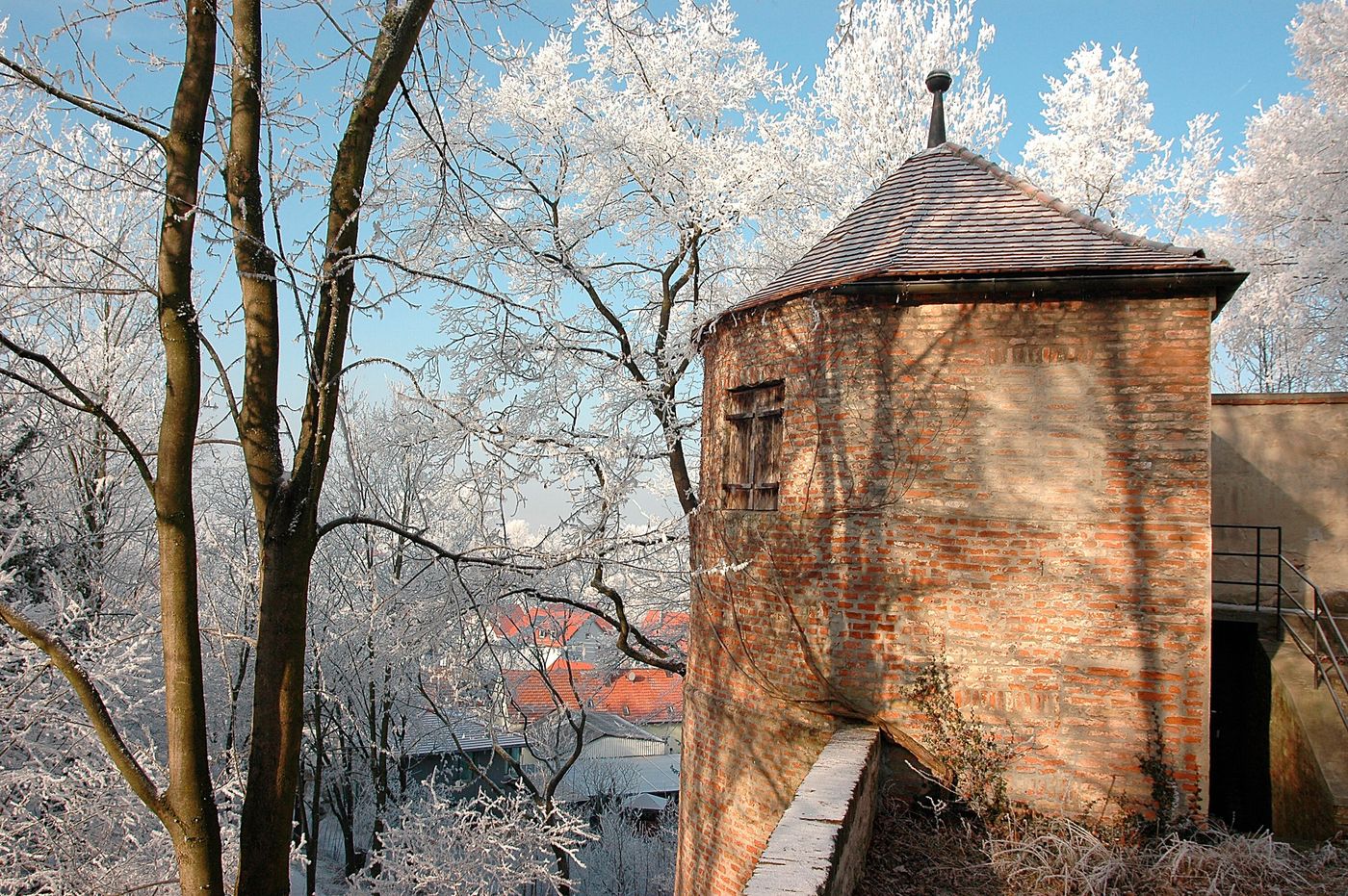 Wandle auf historischen Mauern