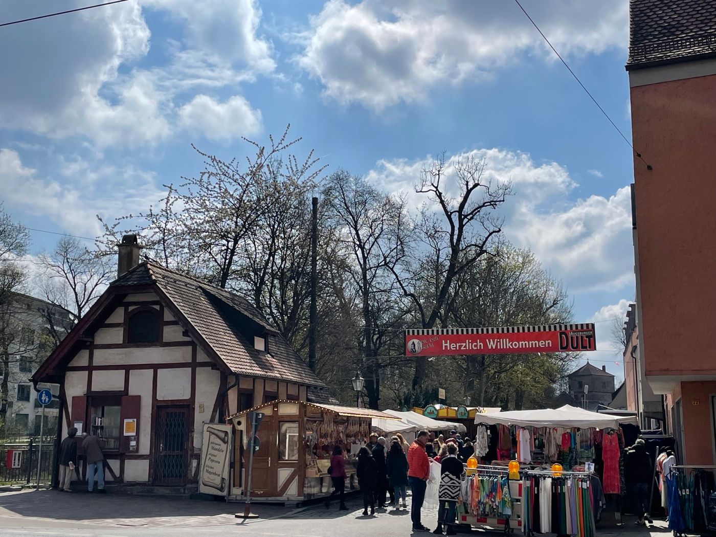 Herbstdult - Augsburgs längste Freiluftkaufstraße öffnet wieder für euch