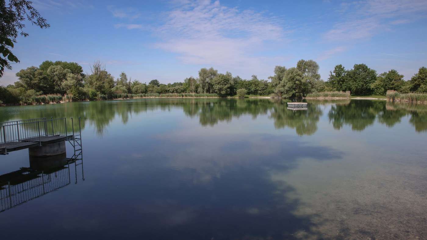 Erfrischende Oase am Wasser