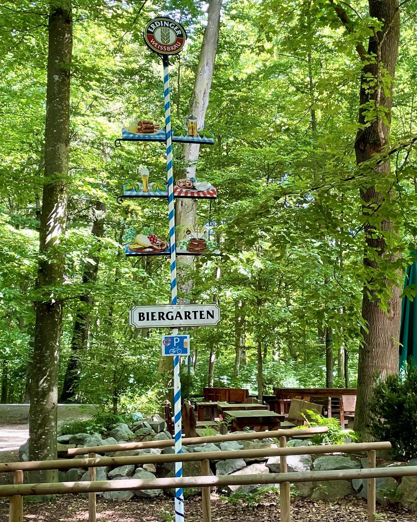 Luitpoldpark - Ein Ort zum Spazieren, Boule spielen und Entspannen